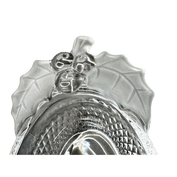 Mikasa Studio Nova Frosted Holly Berries Candy Trinket Dish Oval Glass Bowl Gift - Picture 6 of 7